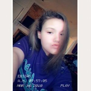 Meet your Posher, Kayla